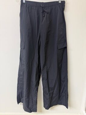 New Balance Women’s Black Relaxed Cargo Pants Size Small NWT